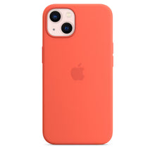 Husa de protectie Apple Silicone Case with MagSafe pentru iPhone 13, Nectarine